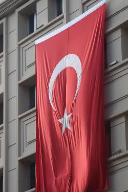 Dış Cephe Bayrakları